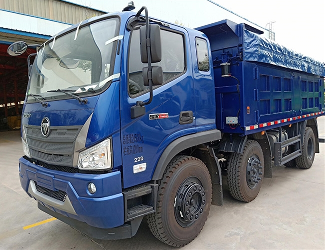 自卸车
